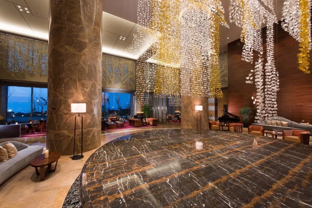 “面朝大！！敝苋舳 | 烟台开发区宁波路上No.2希尔顿系列